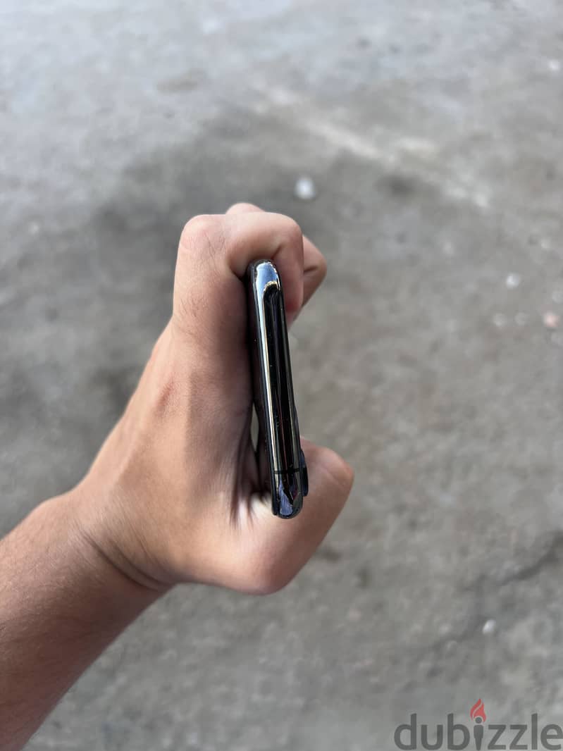 Apple - iPhone 11 Pro 2