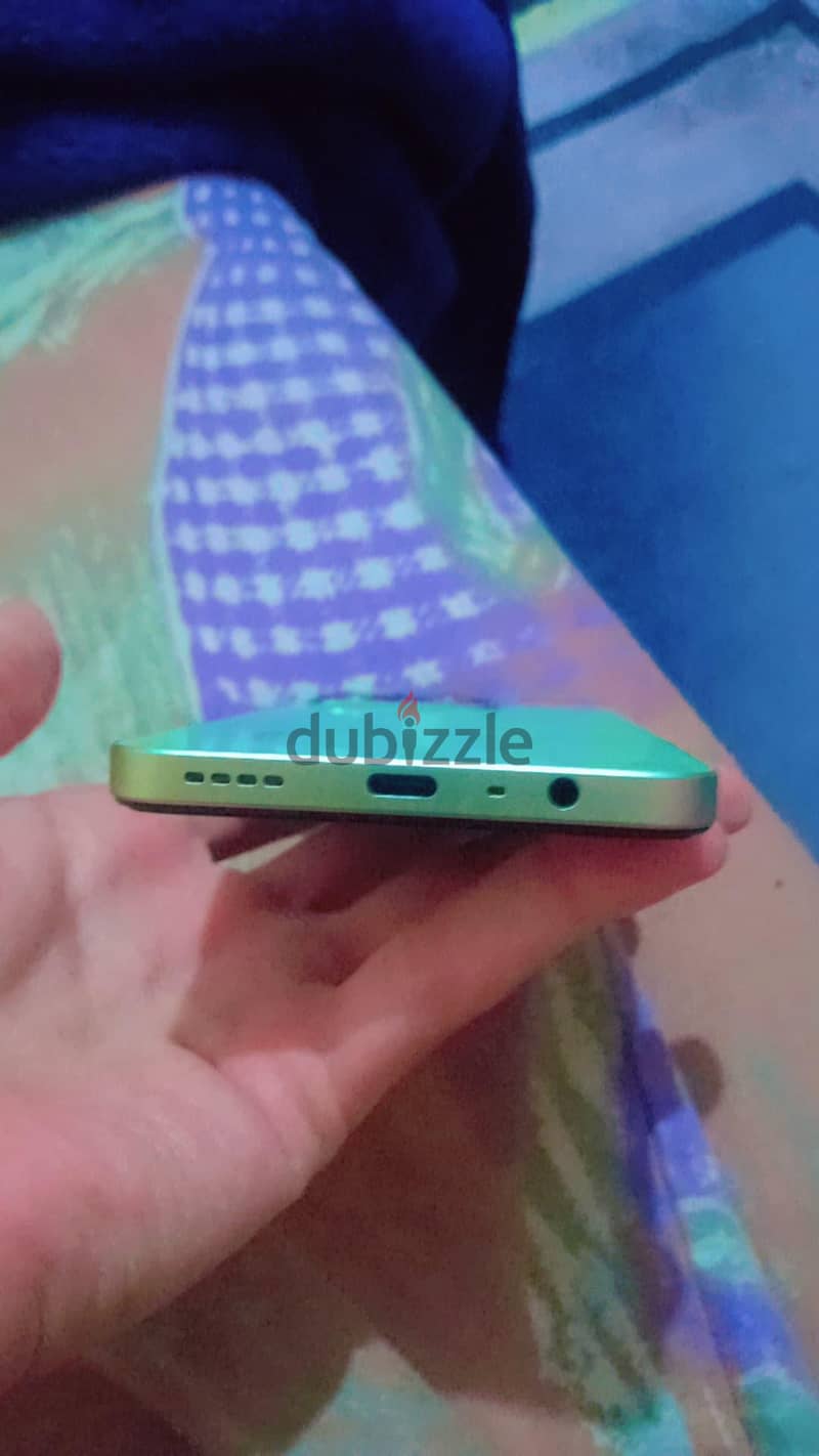 Realme C63 1