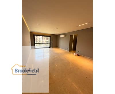 شقه للايجار فى كمبوند الباتيو اورو بالمطبخ والتكييفات بافضل اطلاله على الليك دايركت Premium Apartment for Rent in Patio Oro Direct Lake View