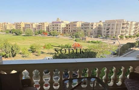 شقة للبيع في مدينة العبور الحي السابع فيلا أرقى أحياء مدينة العبور حي القصور والفلل ف أميز للوكيشن في الحي السابع خلف الكونتنتال على فيو جاردن كبيرة