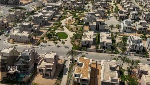 Large Villa 395 sqm Land 671 sqm for Sale in Orchid SODIC East