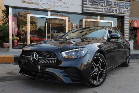 Mercedes E200 - Amg - fully loadedعرض خاص بالمعرض