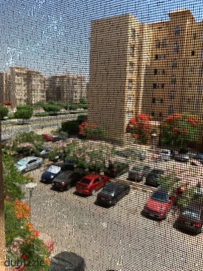 شقة للبيع بمدينتي B1 – 140م – نموذج 200 – موقع مميز بجوار الخدمات والنادي