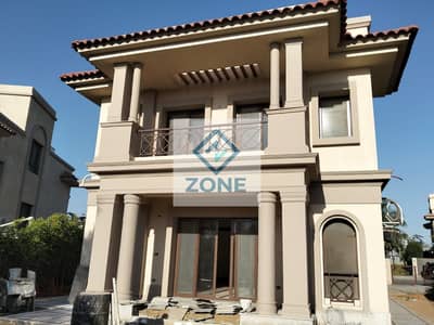 Villa for rent in Madinaty, first residency, special finishing, central air conditioning, distinguished location, 4 bedrooms