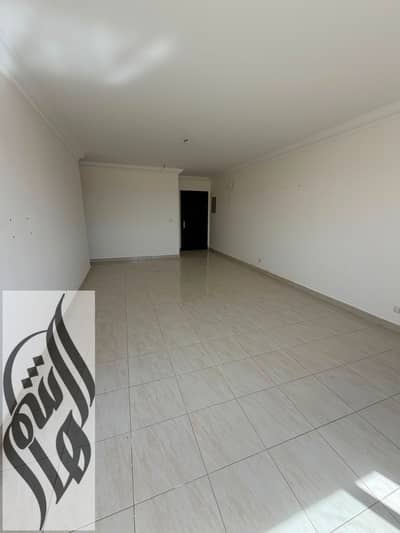 140 SQM apartment for rent in Madinaty B10, first occupancy, 3 bedrooms, open view, north-facing