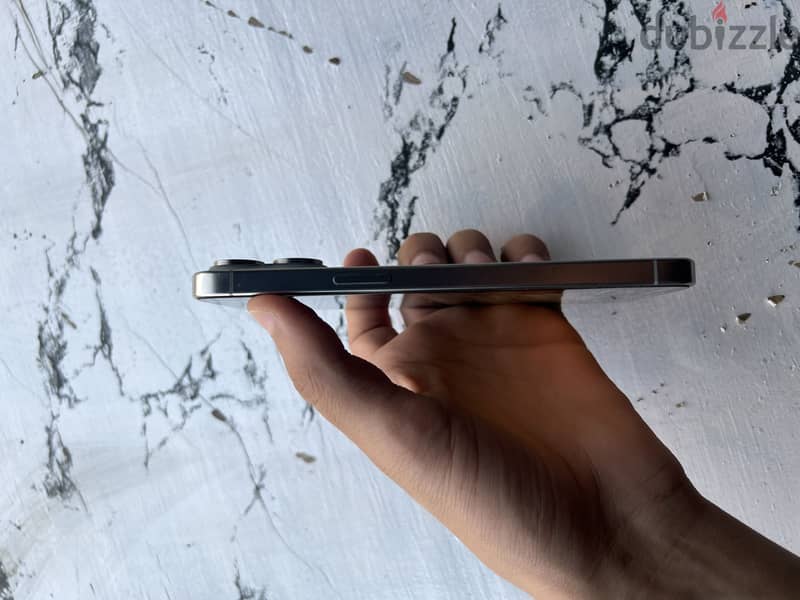 iPhone 15 pro max 5