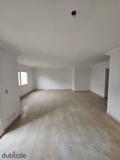 Apartment 200m in Madinaty for sale in area B10, Talaat Mustafa, View Wide Garden