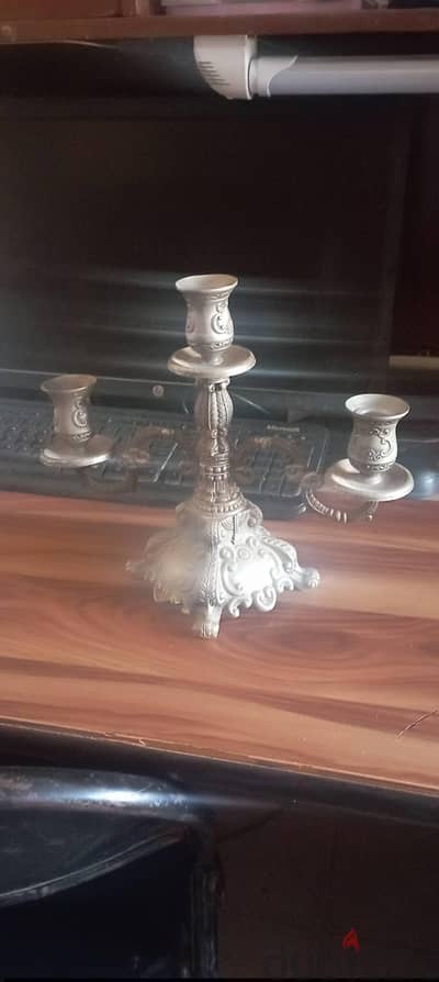 شمعدان فضي ثلاثه اذرع