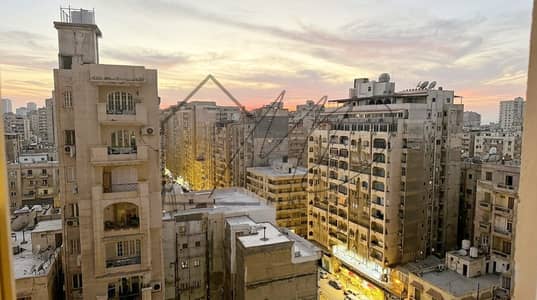 شقة للبيع في الاقبال علي الترام 175م