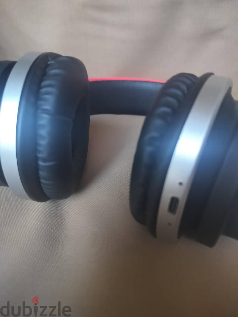 L'Avvento headphones 2