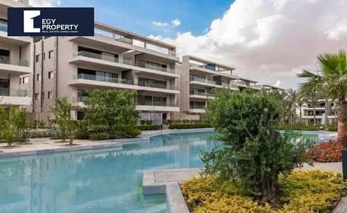 Apartment For Sale Prime Location Special View With Installments In Lake view Residence 2 - New Cairo