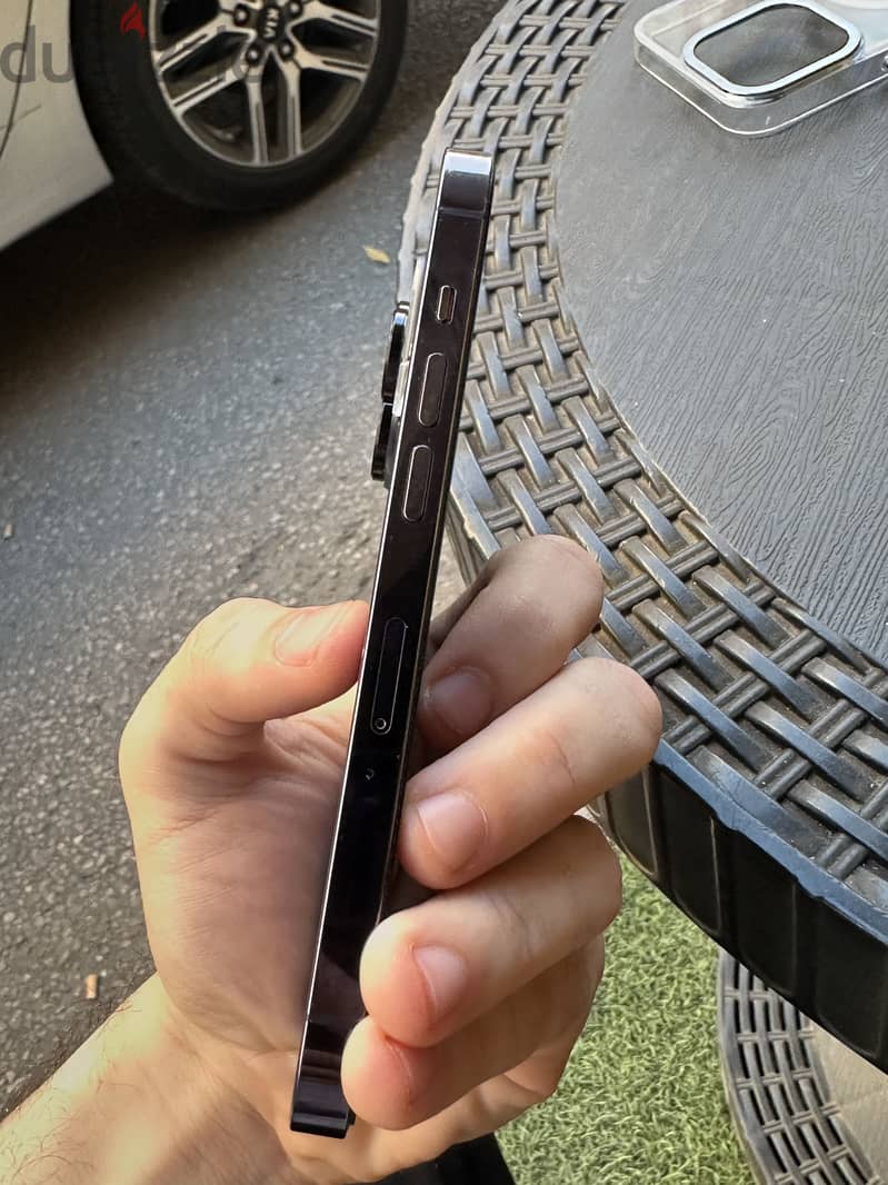 Apple - iPhone 14 Pro 3