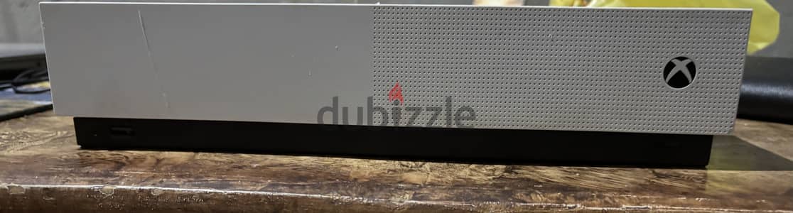 Xbox one s للبيع
