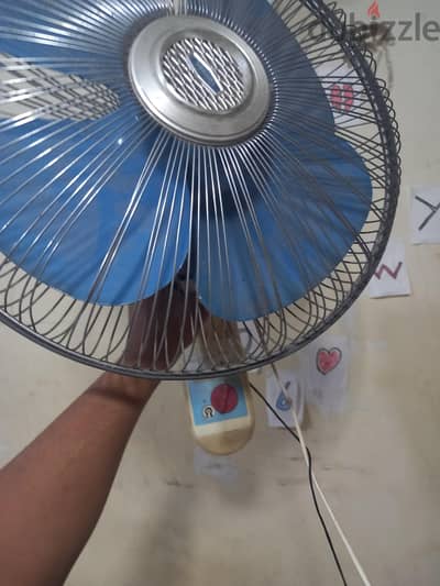 مروحة سقف توشيبا للبيع