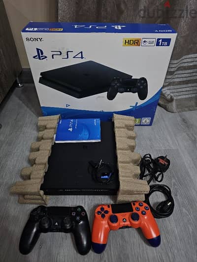 Ps4 slim , 1T , used