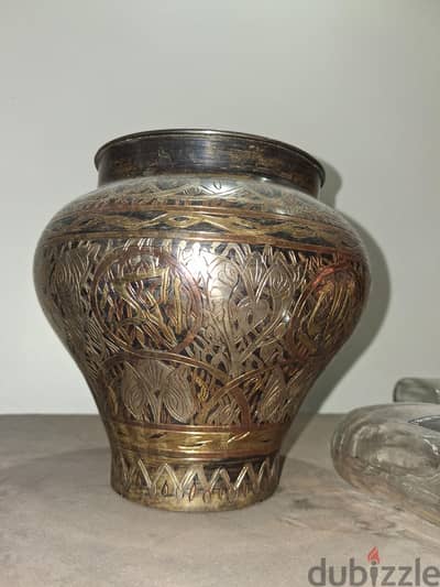 فازه انتي محاس احمر
