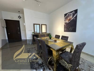 Apartment for sale in Fifth Square Marassem With Kitchen And AC's - Area 160m