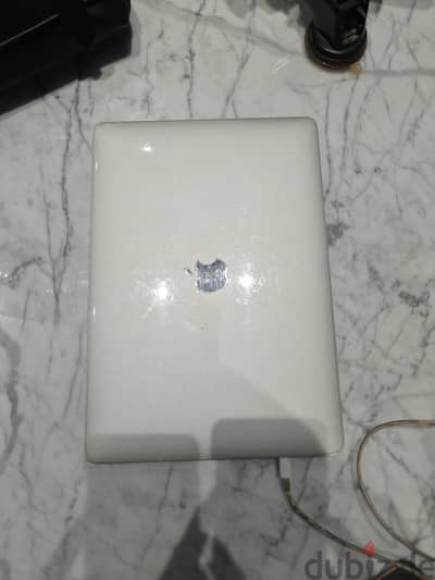 MacBook Pro 13" 2020 | i5 | 16GB RAM | 1TB SSD | 4 Thunderbolt
