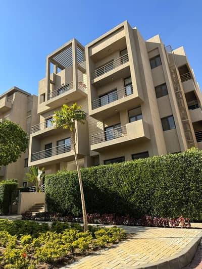 للاستلام الفوري بتشطيب كامل سكاي لوفت للبيع بالتقسيط في فيفث سكوير القاهرة الجديدة Fifth Square New Cairo