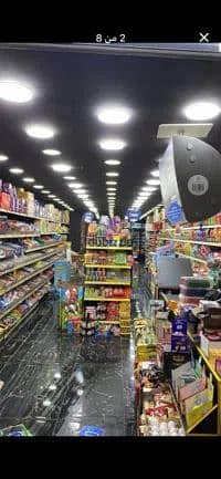 للبراندات والتوكيلات العالميه والمستثمرين محل للبيع في شارع عباس العقاد الرئيسي