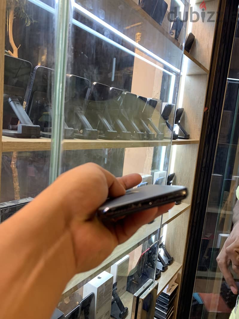 Apple - iPhone 11 Pro 4