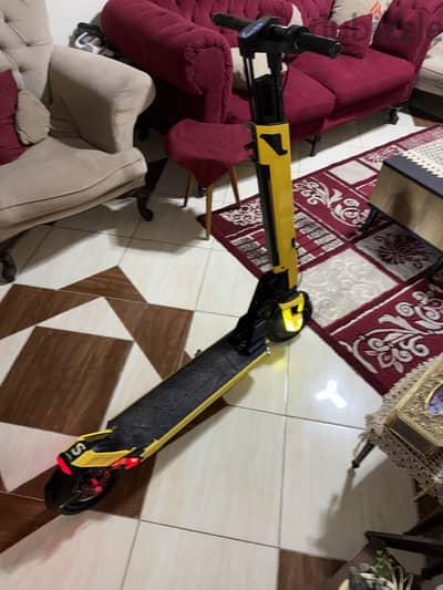سكوتر كهرباىي 36 v شركة سويتش