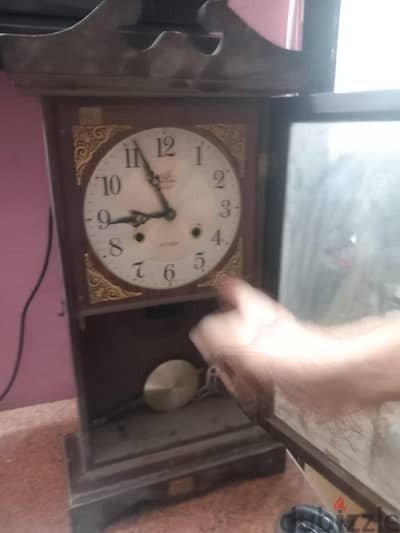 ساعه بندول قديمه