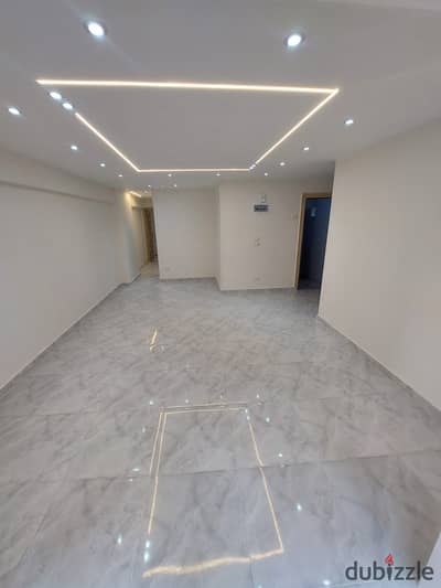 Apartment for sale next to Mohamed Naguib, Sidi Bishr Bahri, 3 rooms and a reception with 2 pieces, 2 bathrooms, steps to the sea