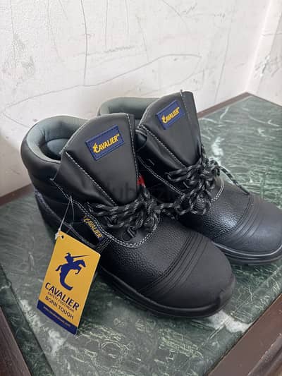 Cavalier safety footwear     Size 43