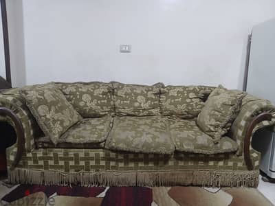 كنبة ٣ مقاعد للبيع