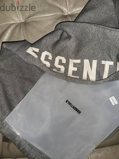 essentials fear of god sweatpants