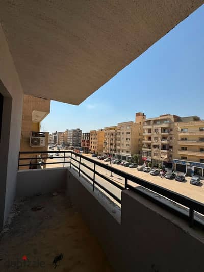 شقة للبيع شارع الجامعة الحديثة الرئيسي الهضبة الوسطى المقطم