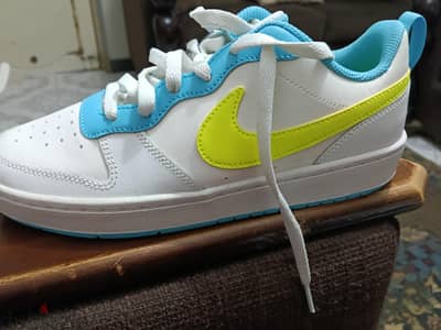 كوتشي اصلي nike