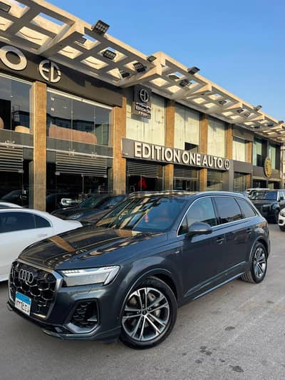 AUDI Q7 2025 13,000KM