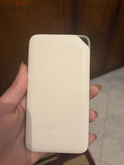 Huawei Power Bank 10000mAh.