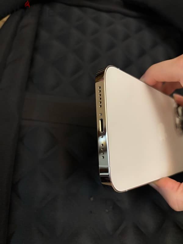 iphone 13 Pro Max 5