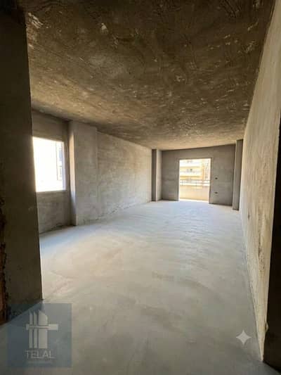شقة للبيع شارع الجامعة الحديثة الرئيسي الهضبة الوسطى المقطم