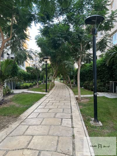 **A fantastic 200 sqm apartment for rent, featuring 3 bedrooms and 2 bathrooms, located in one of the most beautiful and peaceful phases of Madinaty. *