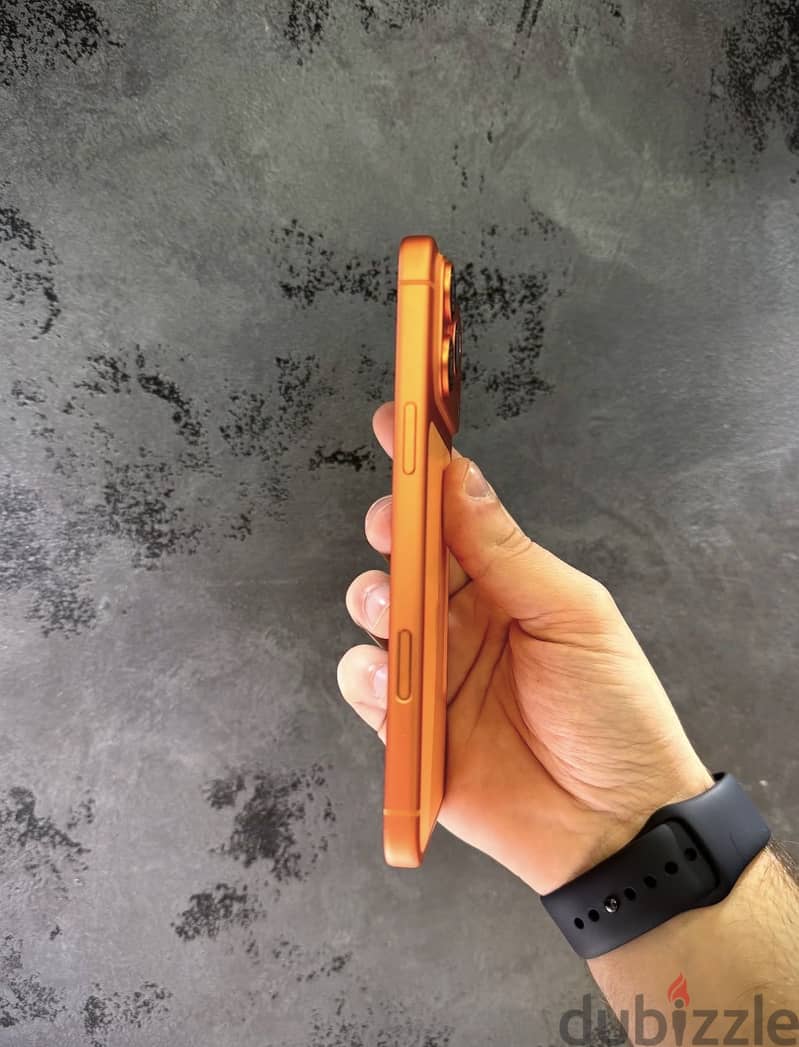 iPhone 17 pro max 4