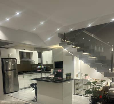 Penthouse for Sale in Zayed Dunes Compound – Sheikh Zayed
