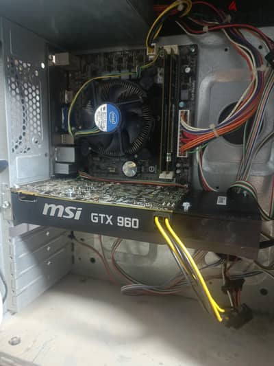 كيسه جيل ٣ I5 مع 8 جيجا رام و كارت شاشه 960gtx