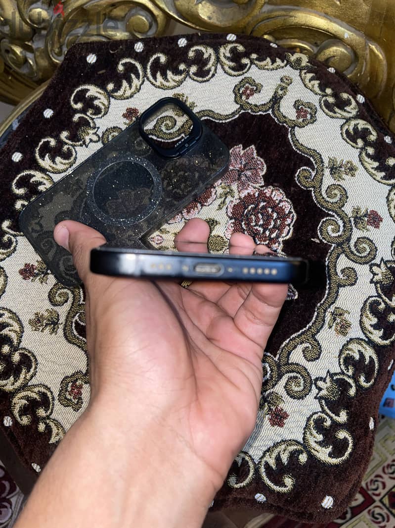 Apple - iPhone 15 8