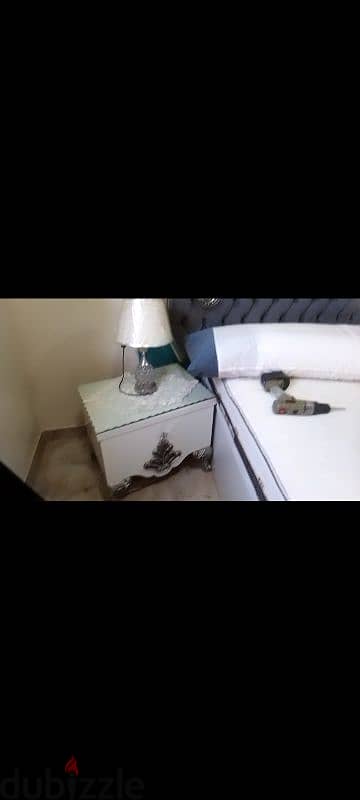 غرفه نوم استعمال بسيط مش محتاجه اي حاجه كامله