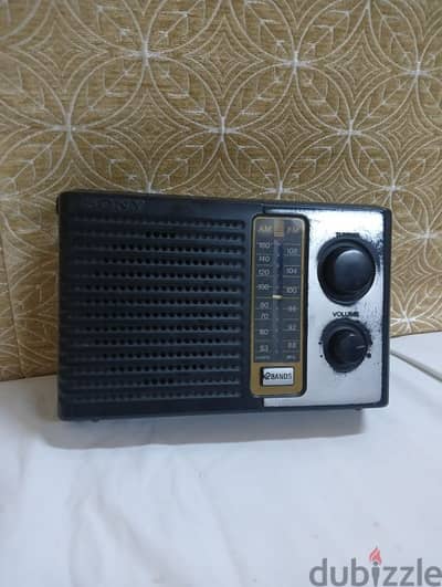 راديو سونى شغلى تمام AM/FM متعدل لتشغيل على بطاريه داخلية