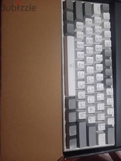Redragon k617
