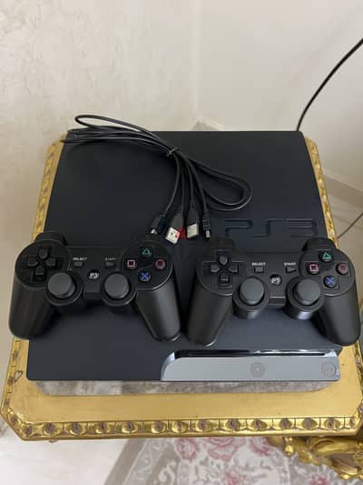 بلاستيشن ٣ ps3 حاله ممتازه استعمال بيت