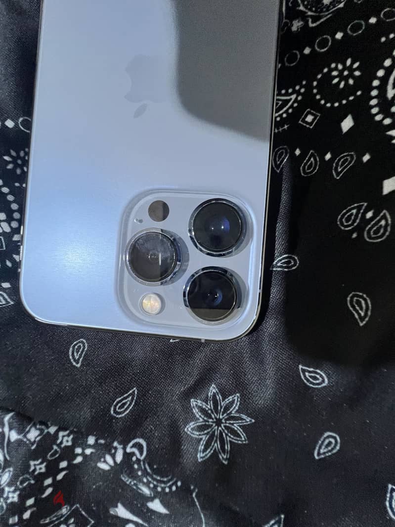 Apple - iPhone 13 Pro 2