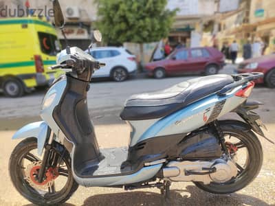 اسكوتر  sym S