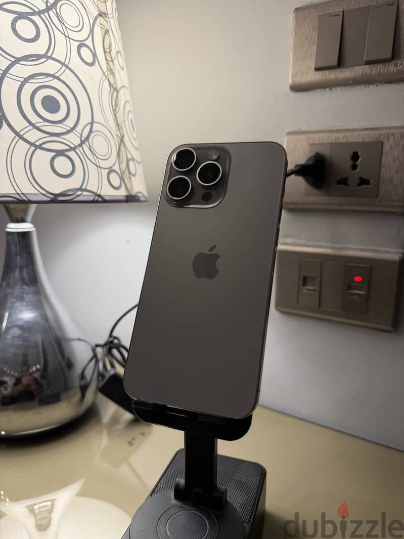 iPhone 15 Pro Max بطارية 84% 1