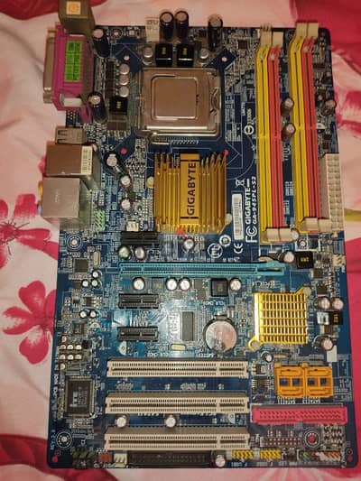 motherboard gigabyte ddr2 بورده